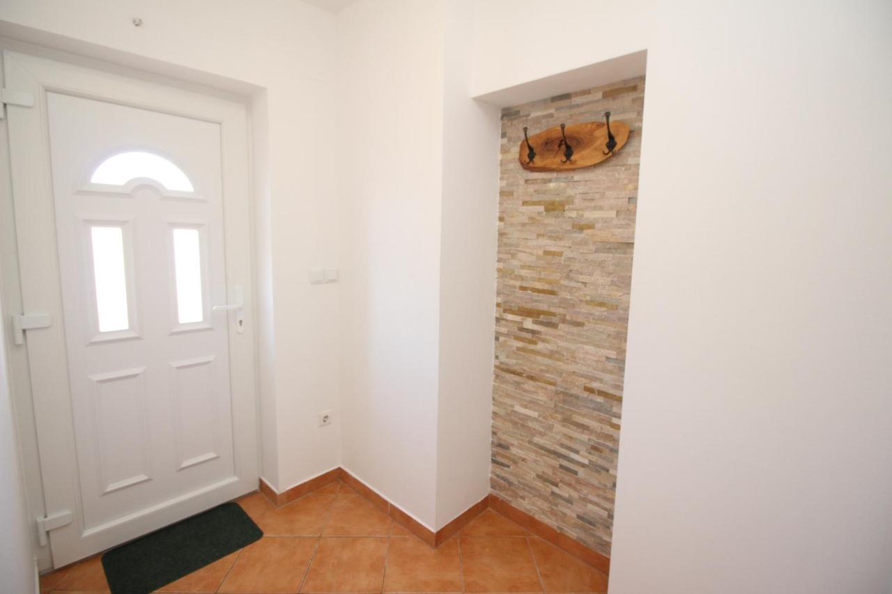 Apartments Vesna Punat Ngoại thất bức ảnh